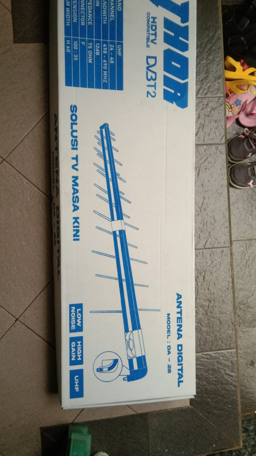 Pabrik Kardus Box antena putih besar